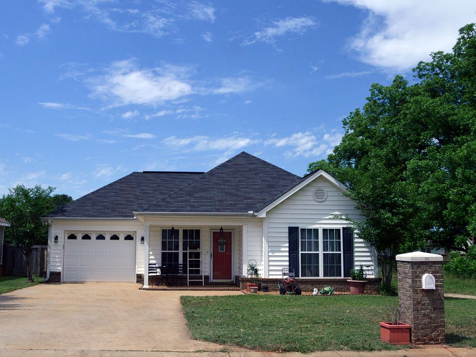 1st image of 211 N Charity Ln