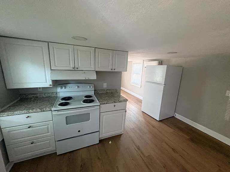 3400 Lafayette Blvd #3 — Photo 2