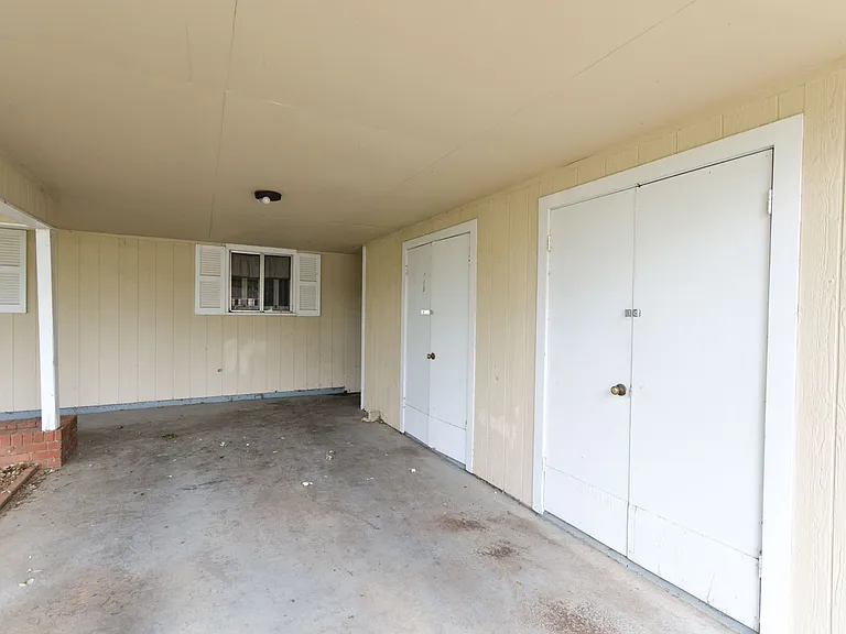 2791 Oxford Ave — Photo 1