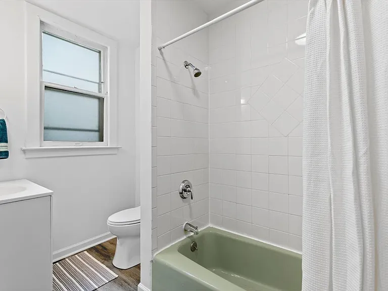 212 Maple St #1 — Photo 23