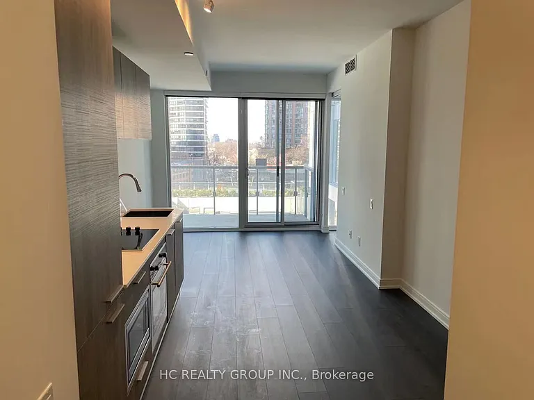 3 Gloucester St #713 — Photo 7