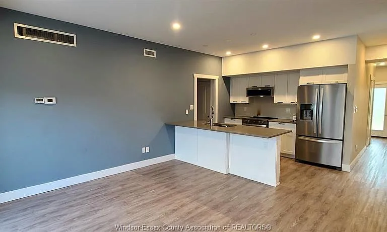 550 Sandison St #31 — Photo 2