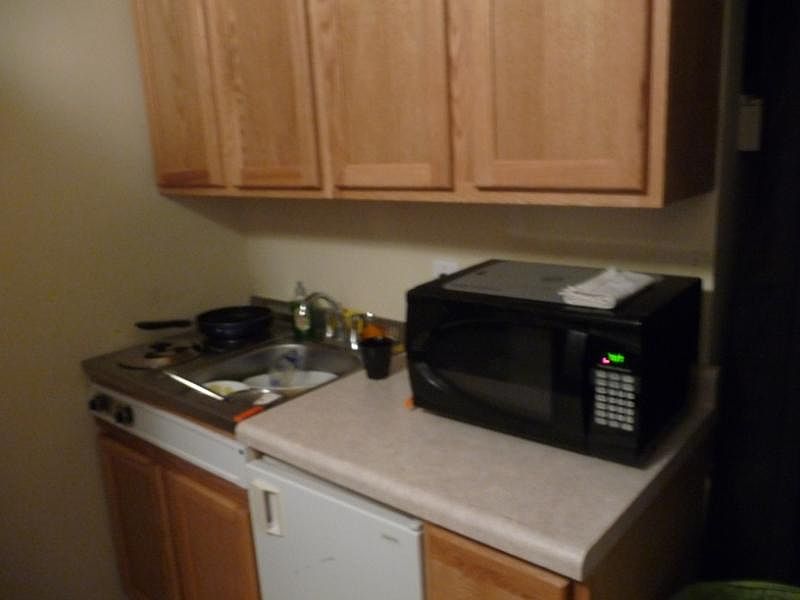 1st image of 422 N Salisbury St #3