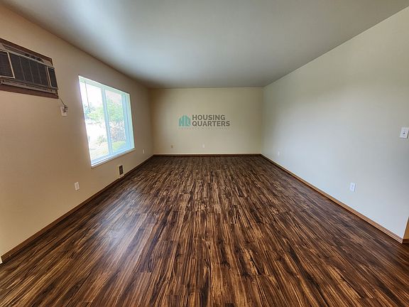 5th image of 13320 E 28th Ave APT B