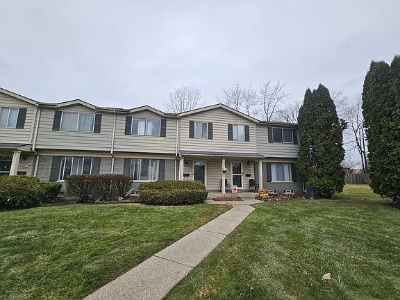 2nd image of 26208 Franklin Pointe Dr