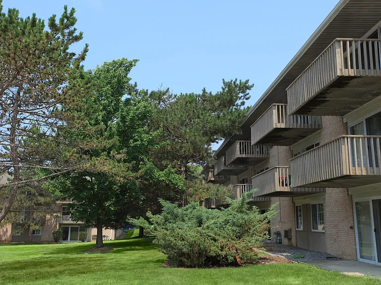 Warren Wood — Photo 10