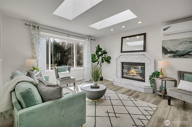 3rd image of 10313 97th Street SW