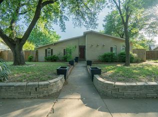 4044 Random Cir, Garland, TX 75043