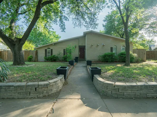 4044 Random Cir, Garland, TX 75043