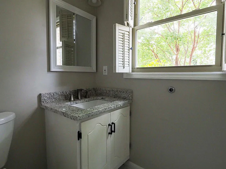 3865 Overton Manor Ln — Photo 2