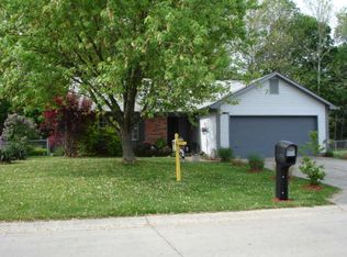5145 Pike View Dr, Indianapolis, IN