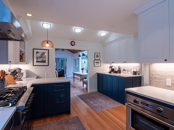 2nd image of 4680 Taylor Ave NE