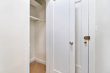 Rented by Avi Nash Associates