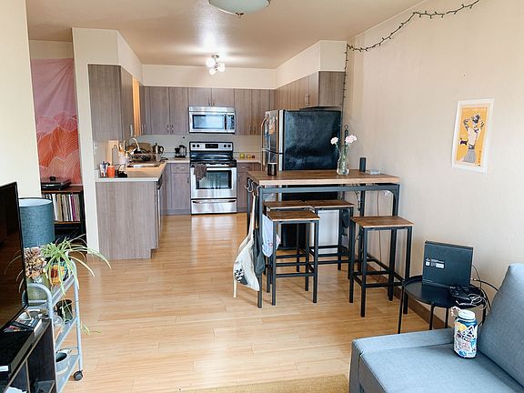 5th image of 519 N Garden St APT 3