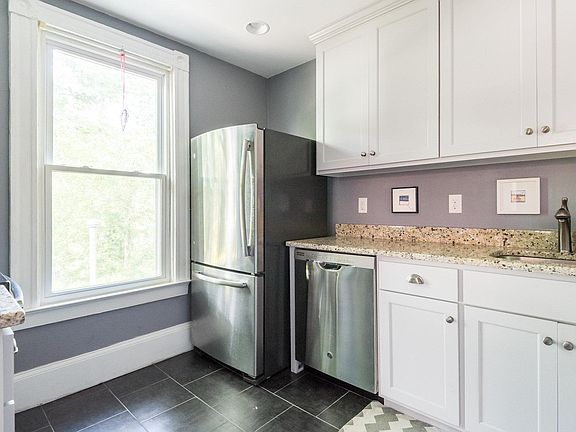 2nd image of 3134 Floyd Ave #B