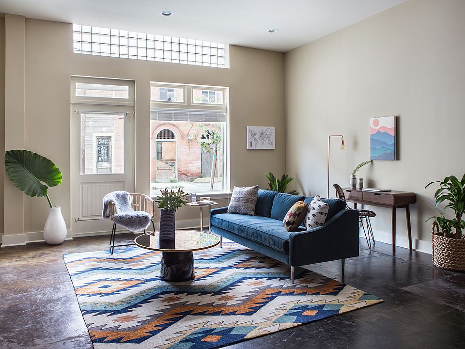 1st image of 3308 Burgundy St #102