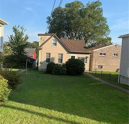 2nd image of 823 Punta Gorda Ave