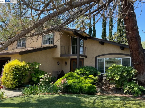 3260 Runnymede Ct, Pleasanton, CA 94588
