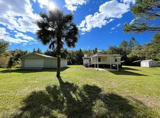 921 NW 17th Ct, Chiefland, FL 32626