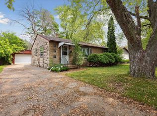 1094 6th St, Green Bay, WI 54304