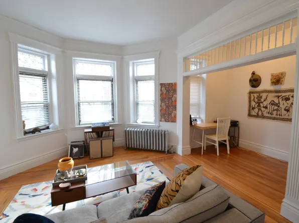 1109 Boylston St, Boston, MA