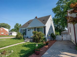 21501 Carlysle St, Dearborn, MI 48124