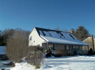 16 Clarence Dr, Oxford, MA 01540