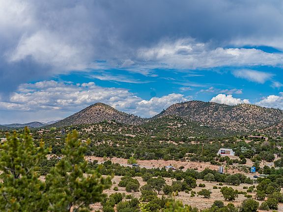 4th image of 40 Old Agua Fria Rd E