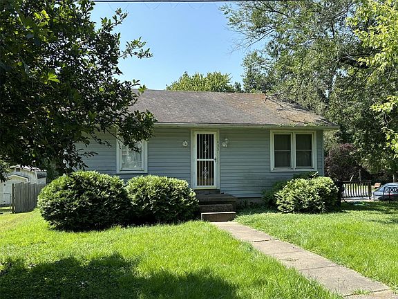 2nd image of 1435 Wayne St