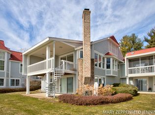 16884 Landing Dr, Spring Lake, MI 49456