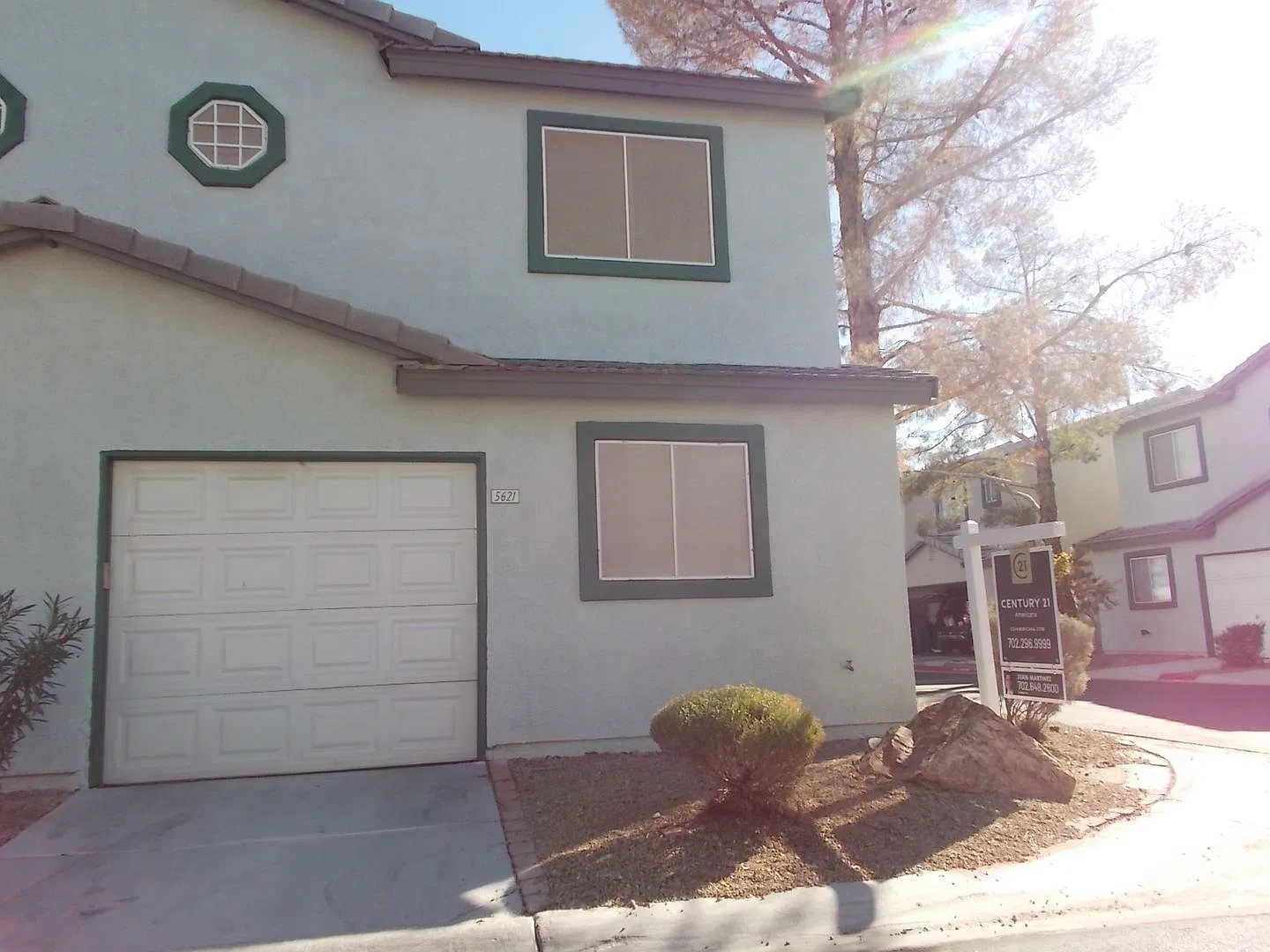 Stylish 2 Bed Home in Gated Community w/ Pool Mins to LV Strip — Photo 2