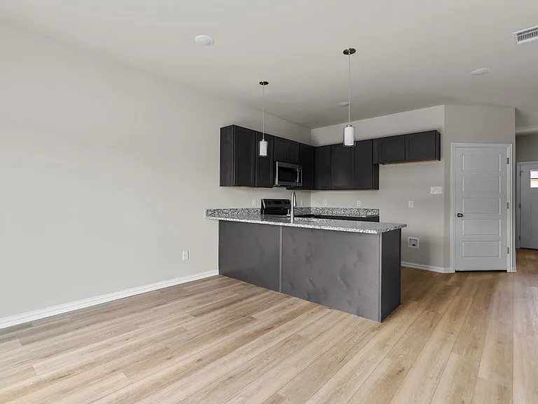 3329 Eastland St — Photo 18