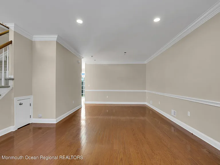 143 Shinnecock Dr — Photo 6