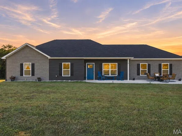 526 Luechtefeld Farm Dr, Leslie, MO 63056