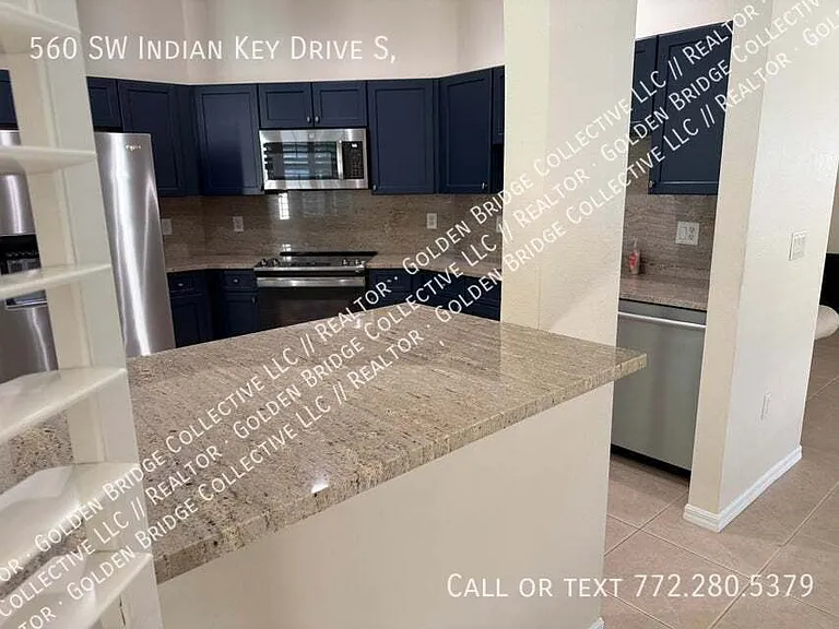 560 SW Indian Key Dr S — Photo 3