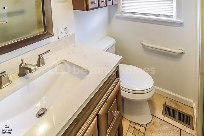 865 Westwood Rd — Photo 9