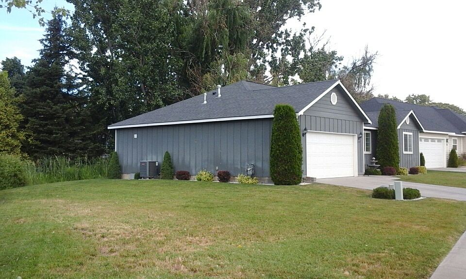 2nd image of 7540 Blackberry St