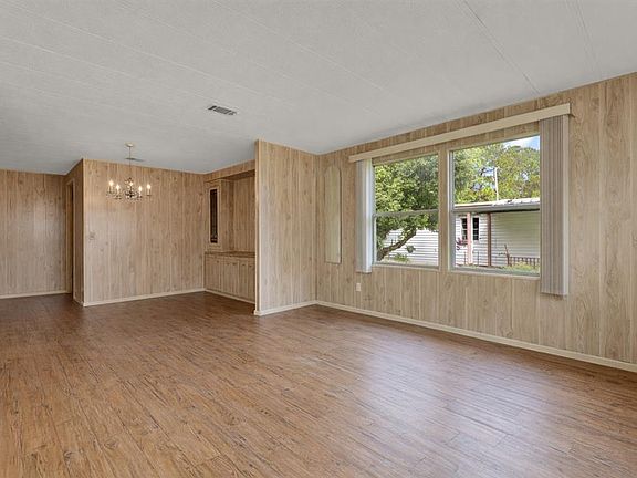 5th image of 934 BLUE HERON BOULEVARD