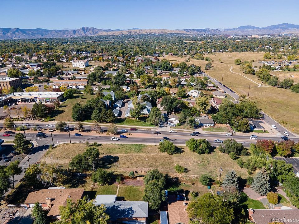 1st image of 910 S Wadsworth Boulevard