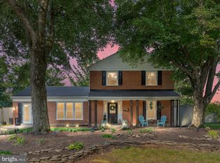 4204 Kincaid Ct, Chantilly, VA 20151