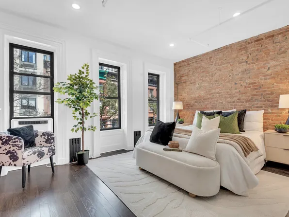 216 West 123rd Street image 4 of 15