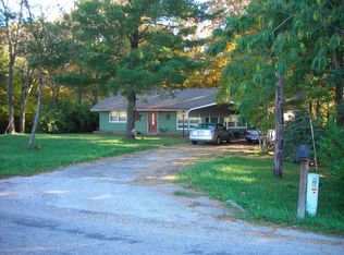 18052 Chief Rd, Charleston, IL 61920