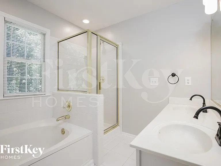 6805 Renwick Ct — Photo 11