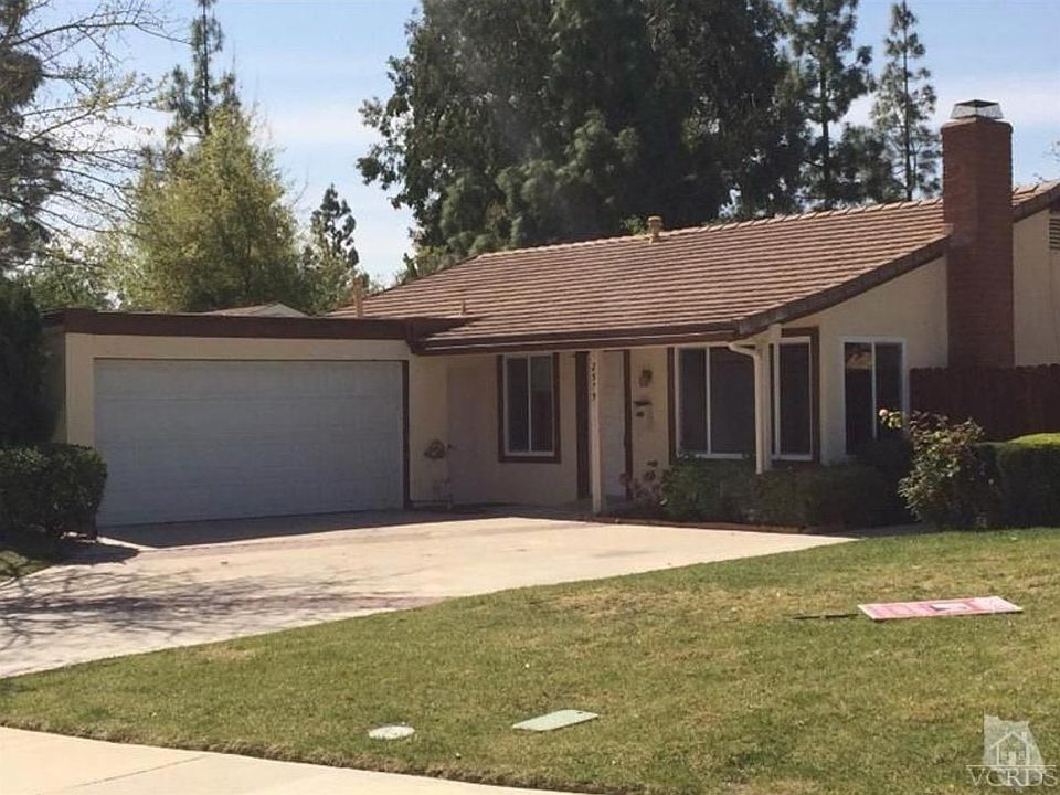 1st image of 2579 Oakbrook Dr