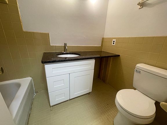 4th image of 7516 Roosevelt Blvd #1F