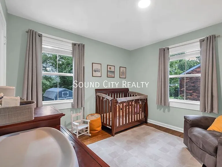 2929 Emery Dr — Photo 13