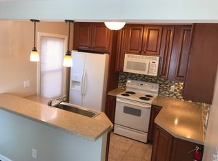 1611 17th St, Wyandotte, MI 48192