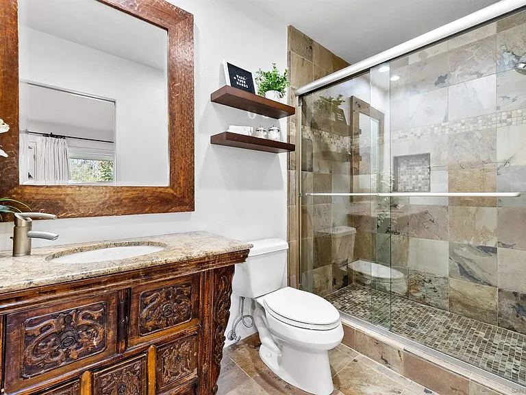 5491 Calzada Del Bosque — Photo 47