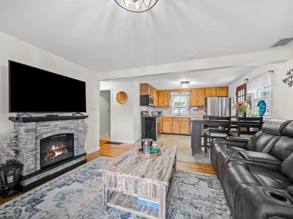 45 Applevale Drive, Dover, NH 03820