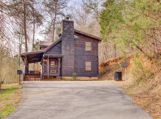 2525 C P Howard Dr, Sevierville, TN 37876